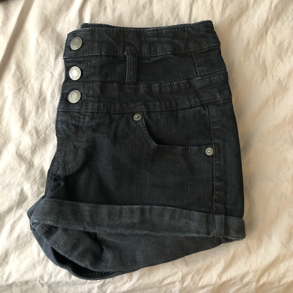 Mossimo Black Denim Shorts Size 6 - Picture 3 of 10